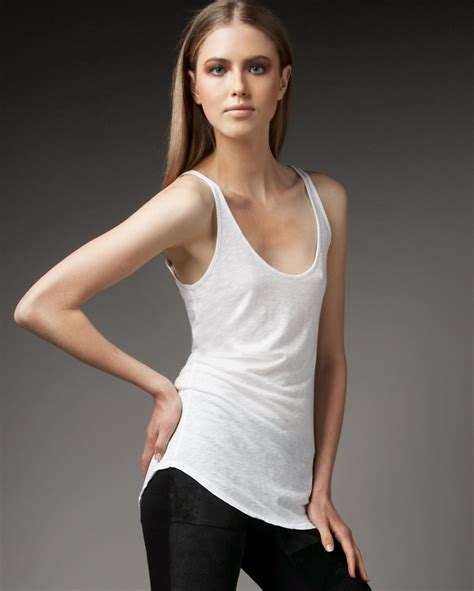 Taryn Davidson White Tank Hip Body Flat Chested Ams