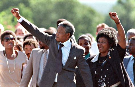 Feb. 11th, 1990: Nelson Mandela released from prison - CBS News