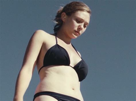 Elizabeth Olsen En Bikini Famosas Guapas Actrices Hermosas Chicas The Best Porn Website