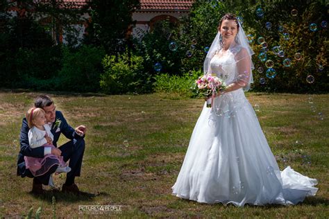 Aber sophie findet das tagebuch der mutter, in dem jene die beziehungen mit drei. Beiträge Zur Hochzeit Der Tochter / Vater Tochter Tanz So ...