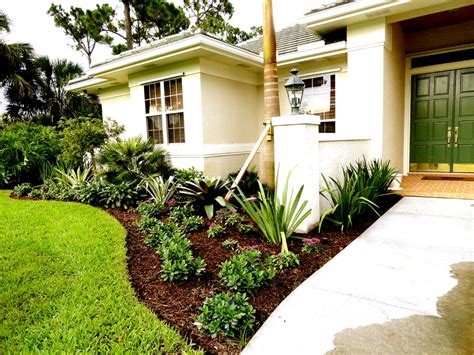 Vero Beach FL. Front yard landscape - Tropical - Landscape ... 101 stunning front yard garden and landscaping ideas (photos).