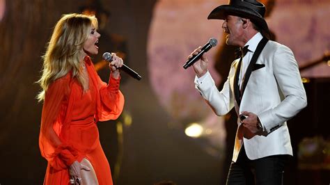 Tim Mcgraw Duets With Daughter Gracie Has Pipes Like Mom Faith Hill