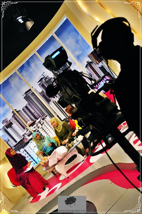 0:00 yang menarik dalam wanita hari ini 1:06 mukadimah daripada hos hawa rizwana & fiza sabjahan 3:37 persiapan. @wanita Hari Ini, TV3 - 15 April 2011 | me in dark green ...