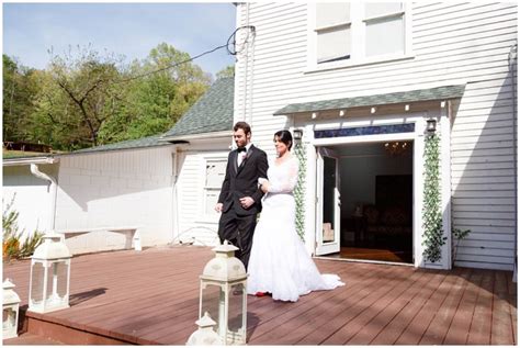 New Beginnings Historic Farm Wedding Amy And Joseph