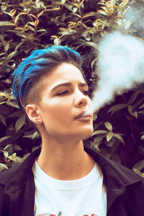 American singer halsey is a star on the rise. Free download Halsey Halsey Short Hair Blue Wallpaper ...