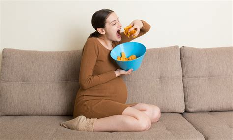 Food Cravings 襤 During Pregnancy 擄 Explained