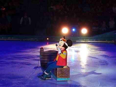 Disney On Ice Presents Frozen Funtastic Life