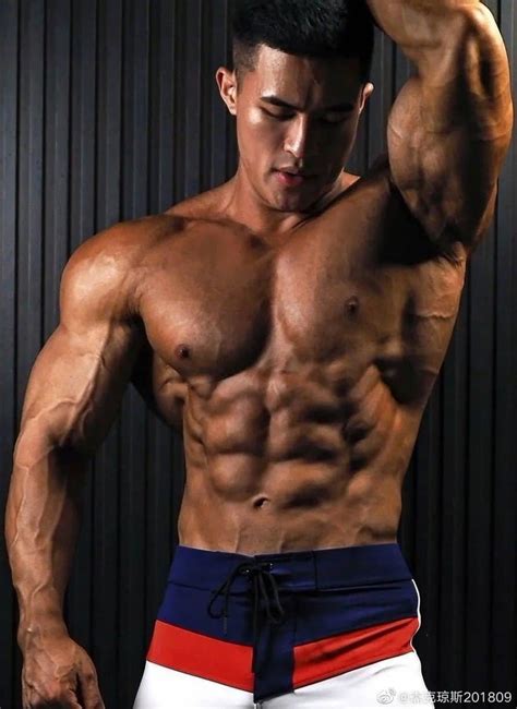 Muscle Guy On Twitter Rt Musclesf Handsome And Built