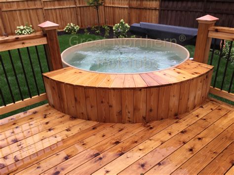 Cedar Hot Tub Compliments New Deck In St Paul Mn