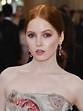 Ellie Bamber | The Met Gala Jewels and Accessories It'd Be Way Too ...
