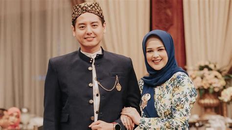 Kisah sabyan gambus akan difilmkan. Respons Cut Meyriska usai Roger Danuarta Kode Minta Tambah ...