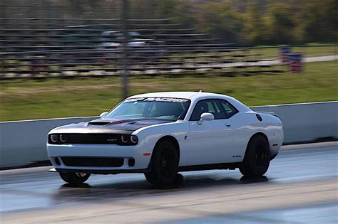 Is Viper Or Hellcat Faster?