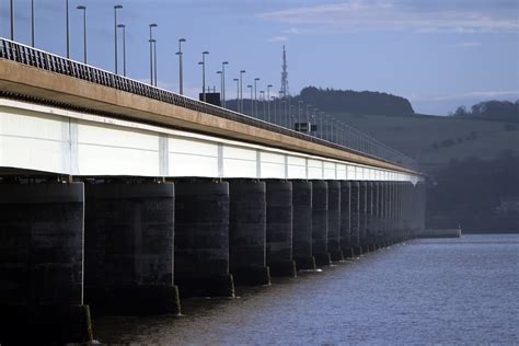 Man Dies After Falling From Tay Road Bridge Evening Telegraph