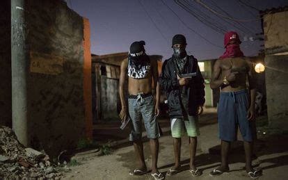 Pcc Comando Vermelho Maior Fac O Criminosa Do Brasil Lan A Ofensiva