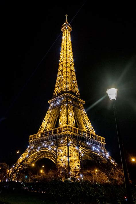 Sparkling Lights At Eiffel Tower Photography And Travel