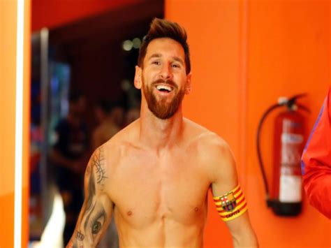 El Nuevo Y Sexi Tatuaje De Messi Primera Emisión