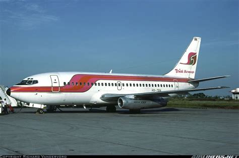 Thai Airways 737 2p5adv Hs Tba At Dmk Bangkok Don Muang Mid 1980s