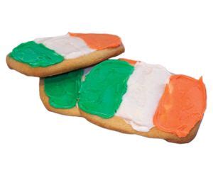 For the irish flag shooter., pour the creme de menthe into a pousse cafe glass. Irish flag cookies | Irish recipes, Irish, Fun cookies