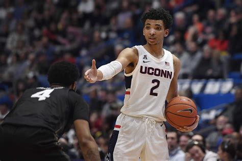 nba scouts share their opinions on uconn s james bouknight