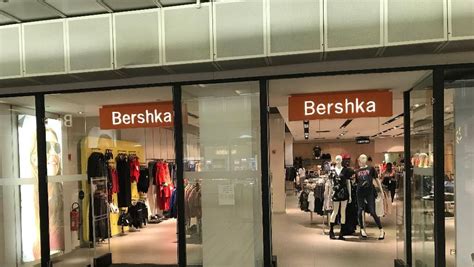 Cohue Chez Bershka Sa Jupe Blanche Boho Qui Cartonne Cet T Tuxboard