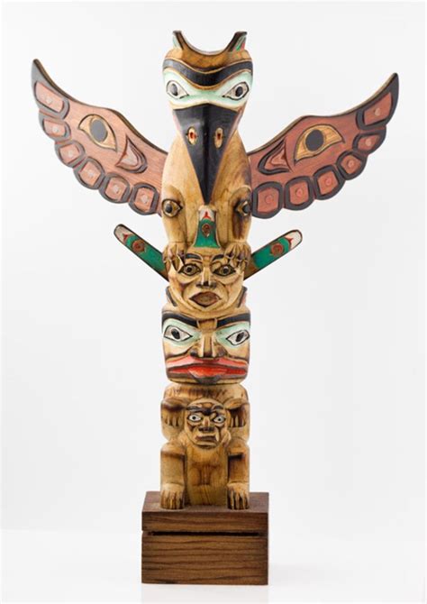 best Totem Amérindien et sculpture images on Pinterest Native art Aboriginal art and