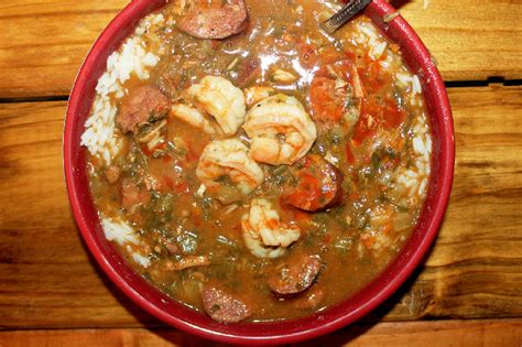 Creole Contessa Smokey Creole Gumbo With Hot Sauce