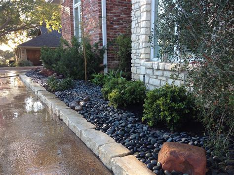 Using River Rock In Your Landscaping A Landscape