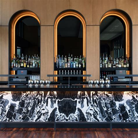 Pin By Zeynep Yaman On Restaurant And Bar Bar Design Restaurant Luxury
