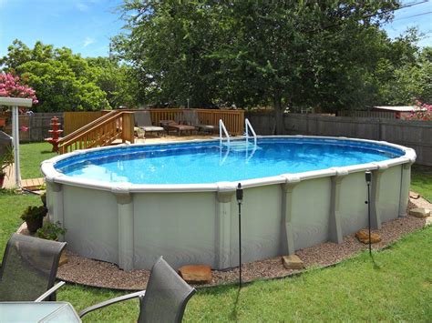 I have an oval pool. Buttress vs. Buttress Free Oval Swimming Pools