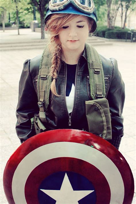 First full look at my fem captain america costume. Fem Captain America Cosplay | Captain america costume ...