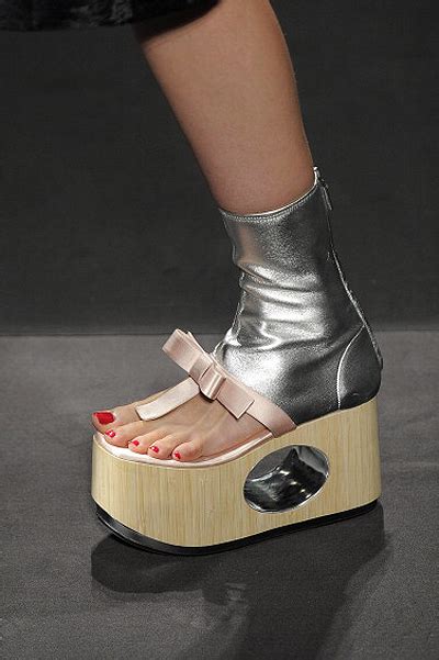 17 Weirdest Shoe Designs Ever Geniusbeauty
