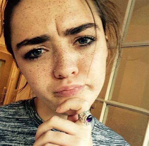 Maisie Williams My Jerkin Collection Pics Xhamster