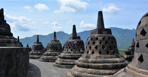 Sep 28, 2013 · dalam notasi angka, not ditentukan dengan angka 1 (do), 2 (re), 3 (mi), 4 (fa), 5 (sol), 6 (la) dan 7 (si). Ini Dia Angka-Angka Dalam Bahasa Jawa Part. 1 - Satuan dan ...