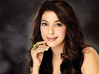 In this sexy video, Juhi Chawla crossed all limits, fans are watching ...