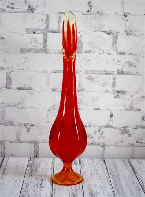 Viking Glass Epic Amberina Swung Art Glass Vase 16