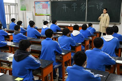 China Extends School Day To Ease Burden Of Parenting