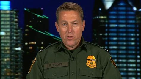 Border Patrol Agent Defends Use Of Tear Gas Cnn Video