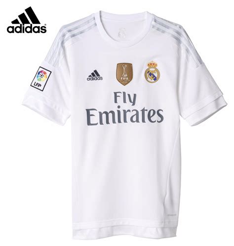 Ben je helemaal hierheen gescrold om over cr7 real madrid te lezen? Camiseta Real Madrid Ronaldo Cr7 Logo Campeón Champions ...