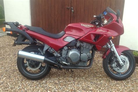 1938 bill johnson buys an interest in british and american motors, a bike shop in pasadena. Triumph Sprint 900 - Wikipedia