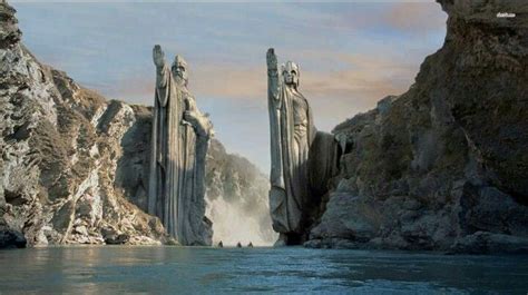 Argonath Pillars Of The Kings Lord Of The Rings Fellowship Of The