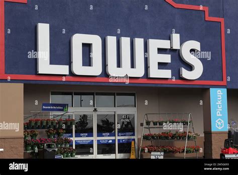 Lowes Home Center