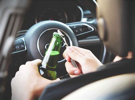 Conducir bajo el efecto de las drogas y el alcohol cómo afecta a la