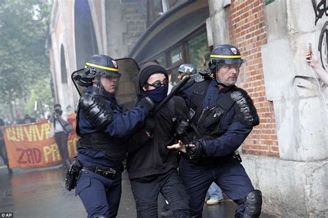 Riots Break Out In Paris And Seven Police Officers Are Injured By