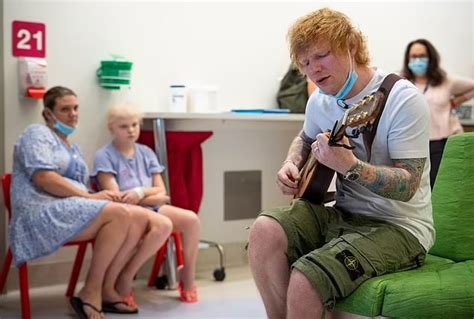 Ed Sheeran Delivers Surprise Performance For Kids At Queensland