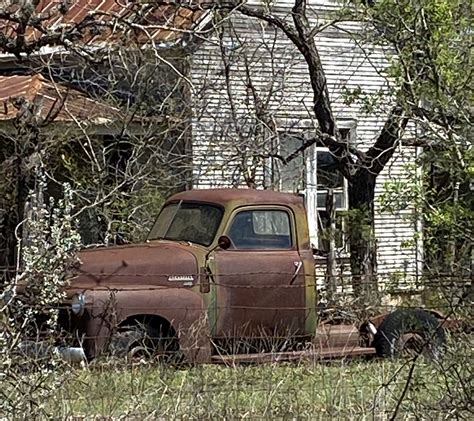 Pin By Connie On Rust Rusty And Rusting Old Trucks Tree Plants