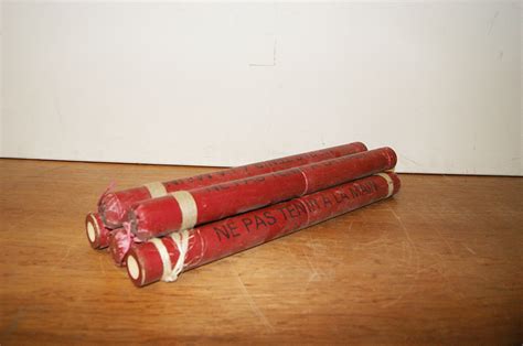 0006279 Red Dynamite Sticks Mock 45cm Long X 5off Stockyard