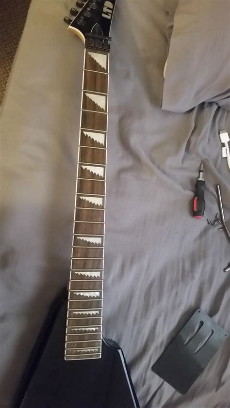 How To Tune A Floyd Rose With New Strings