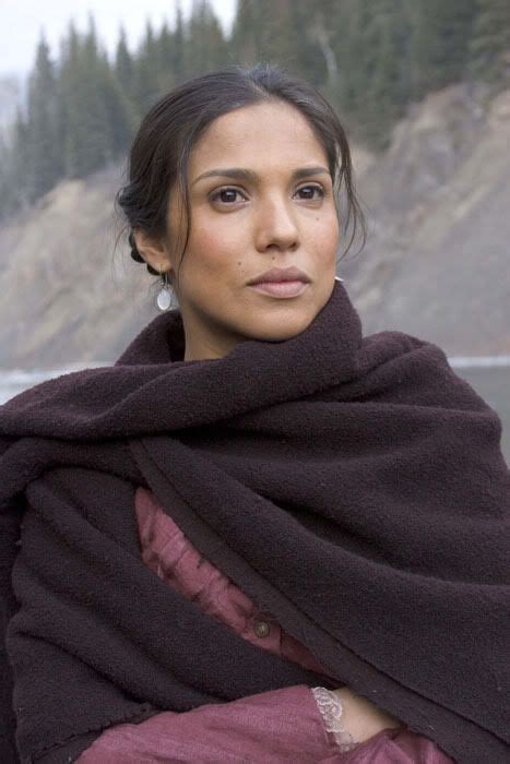 Tonantzín Carmelo Is A Native American Actress Descending On Her Mother S Side From Tongva And