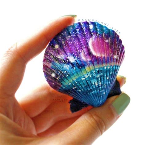 20 Painted Sea Shell Designs Seashell Painting Shell Crafts