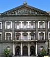 Universidad de Nápoles. (1224). Fachada del Palazzo dell'Università ...